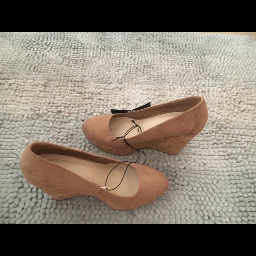 Forever 21 cork wedge tan size 7